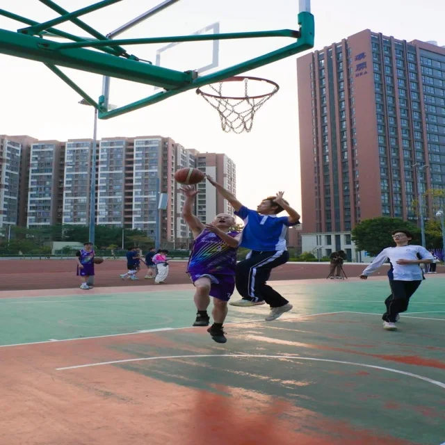 深度解读：詹姆斯退役计划将如何影响篮球格局